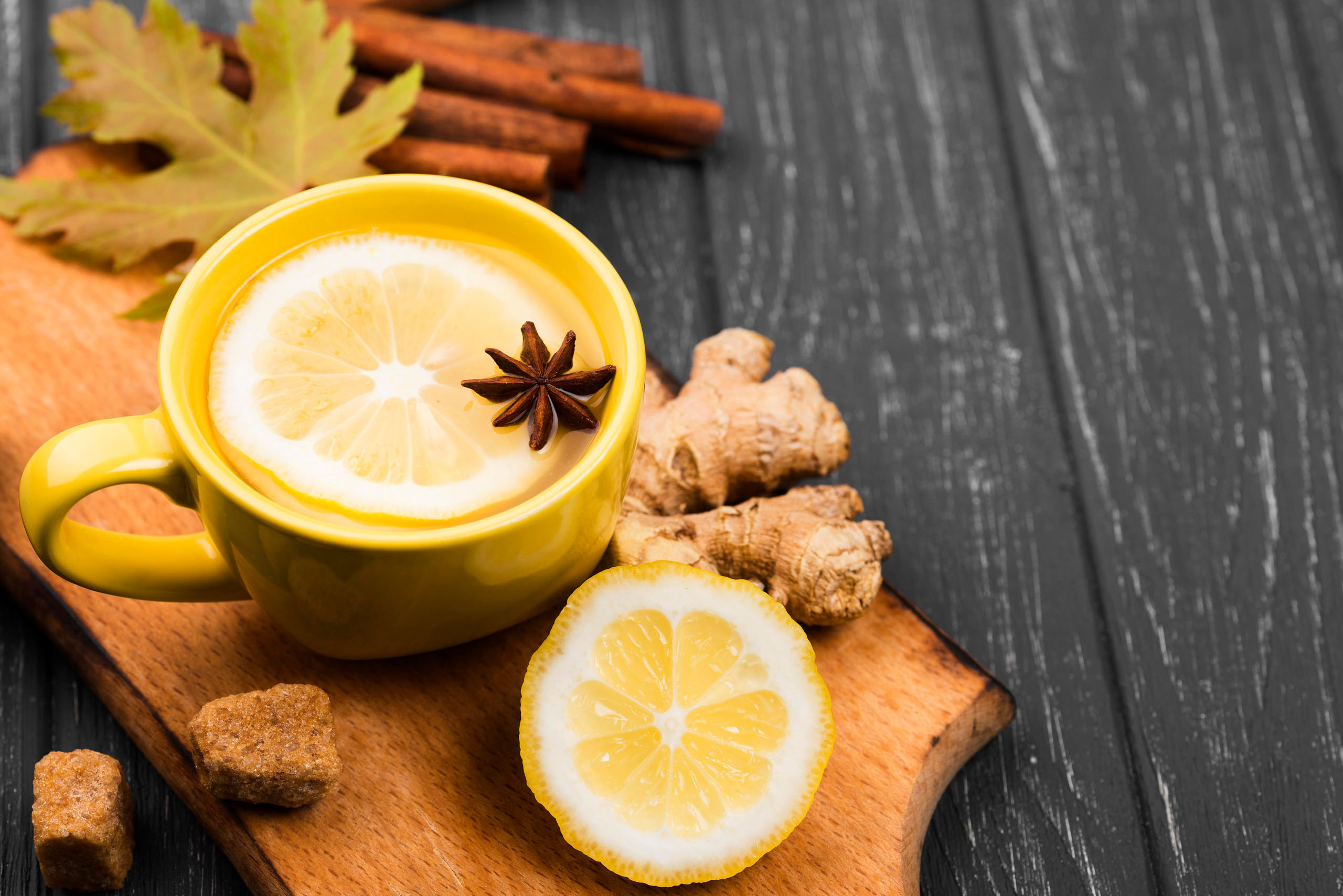 cups-tea-fruits-aroma-close