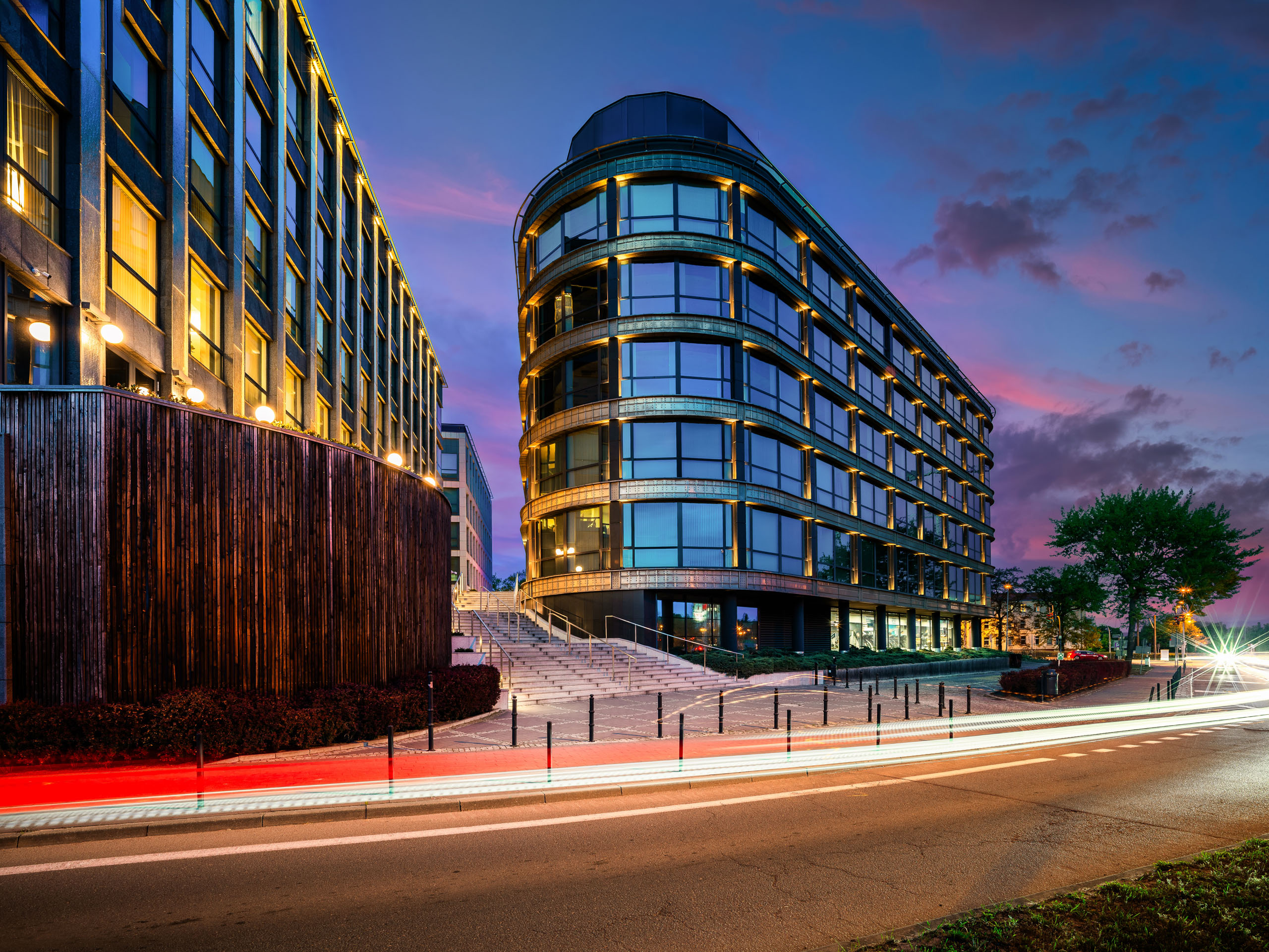 piastowofficecenterdr-27